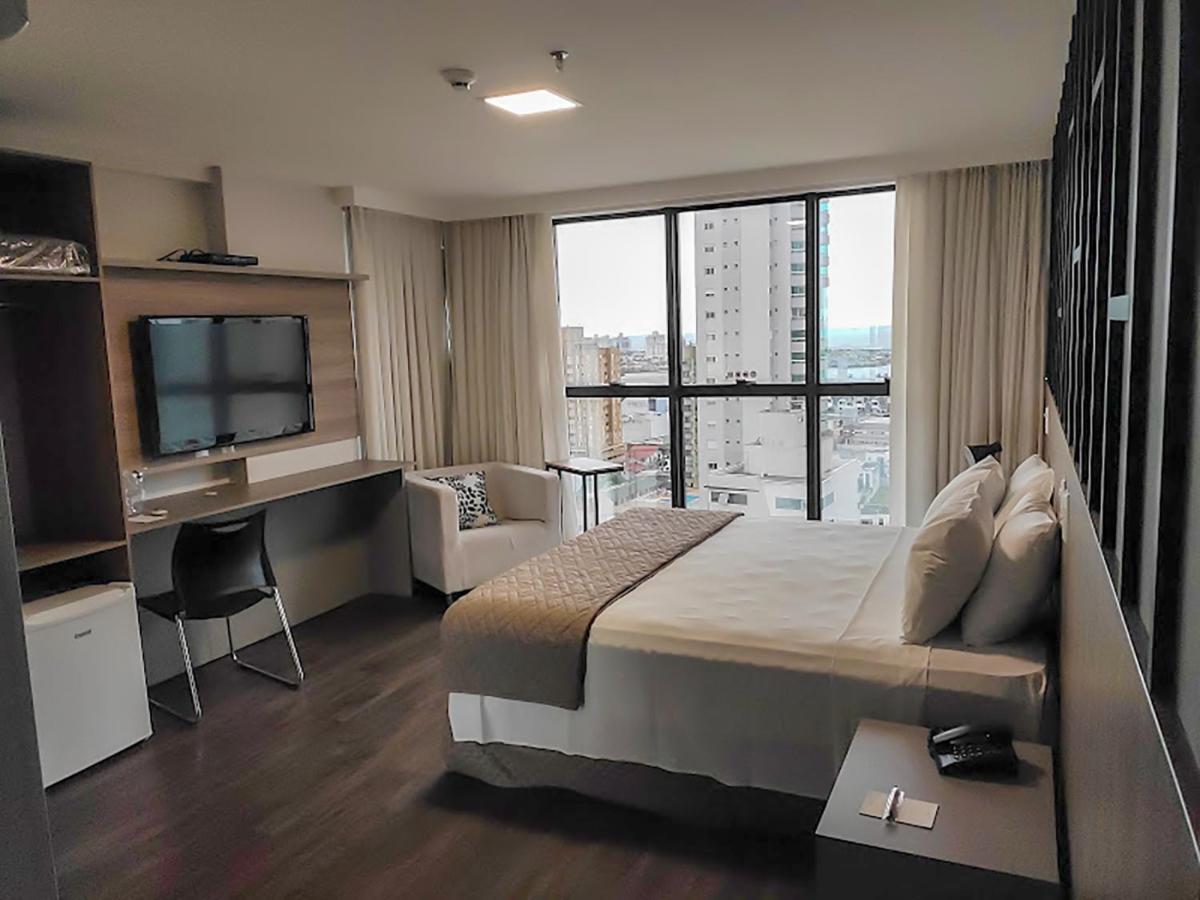 Hotel 7 Itajaí Buitenkant foto